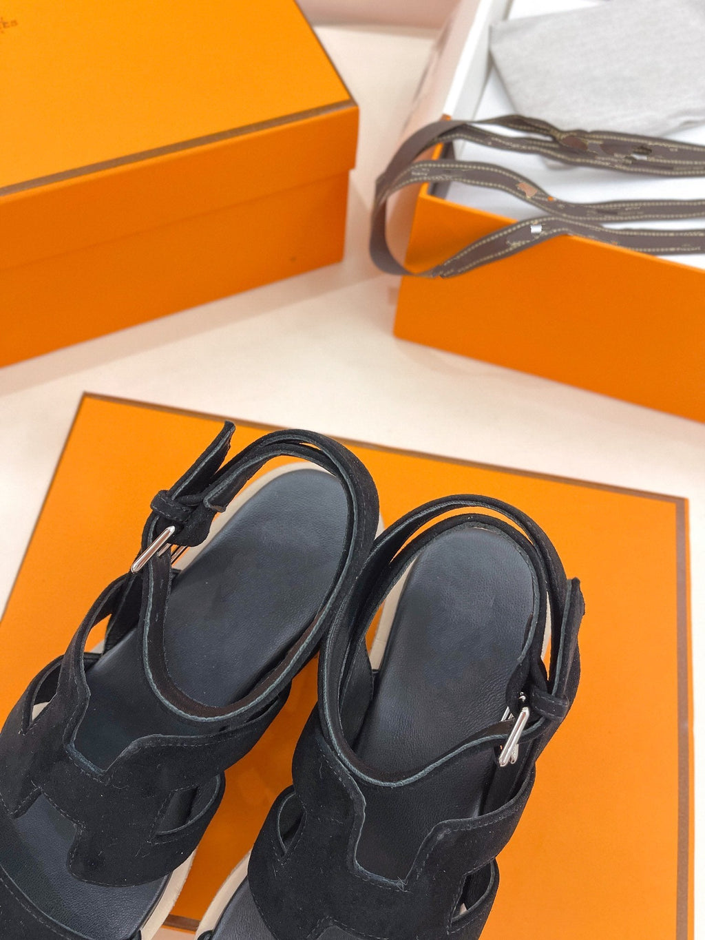 HERMES Havane 30 Sandal Black Suede