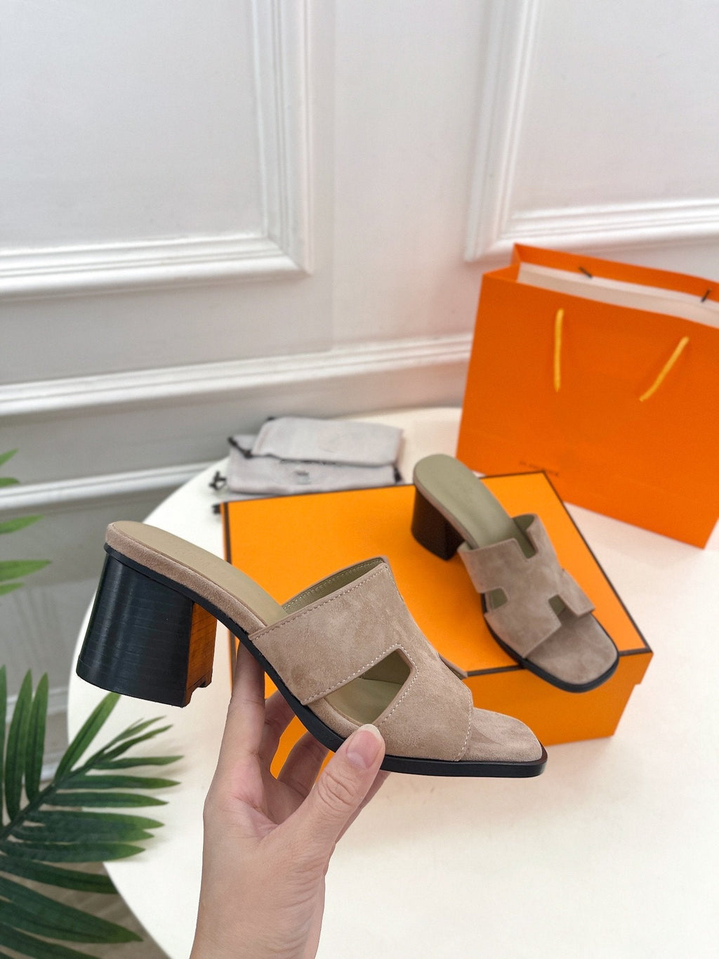 HERMES HELIA 60 SANDAL LIGHT BROWN SUEDE