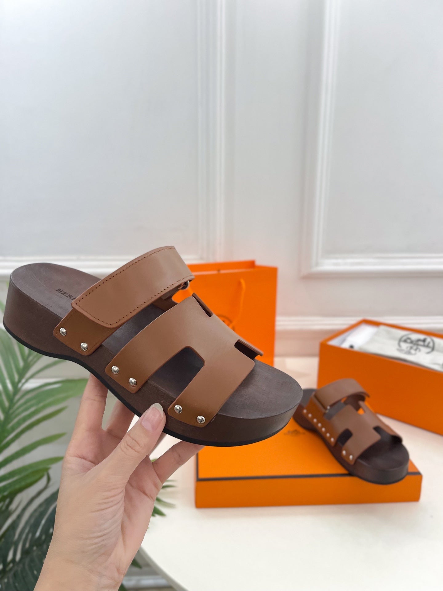 HERMES KOS CLOG IN BRONZE BROWN CALFSKIN