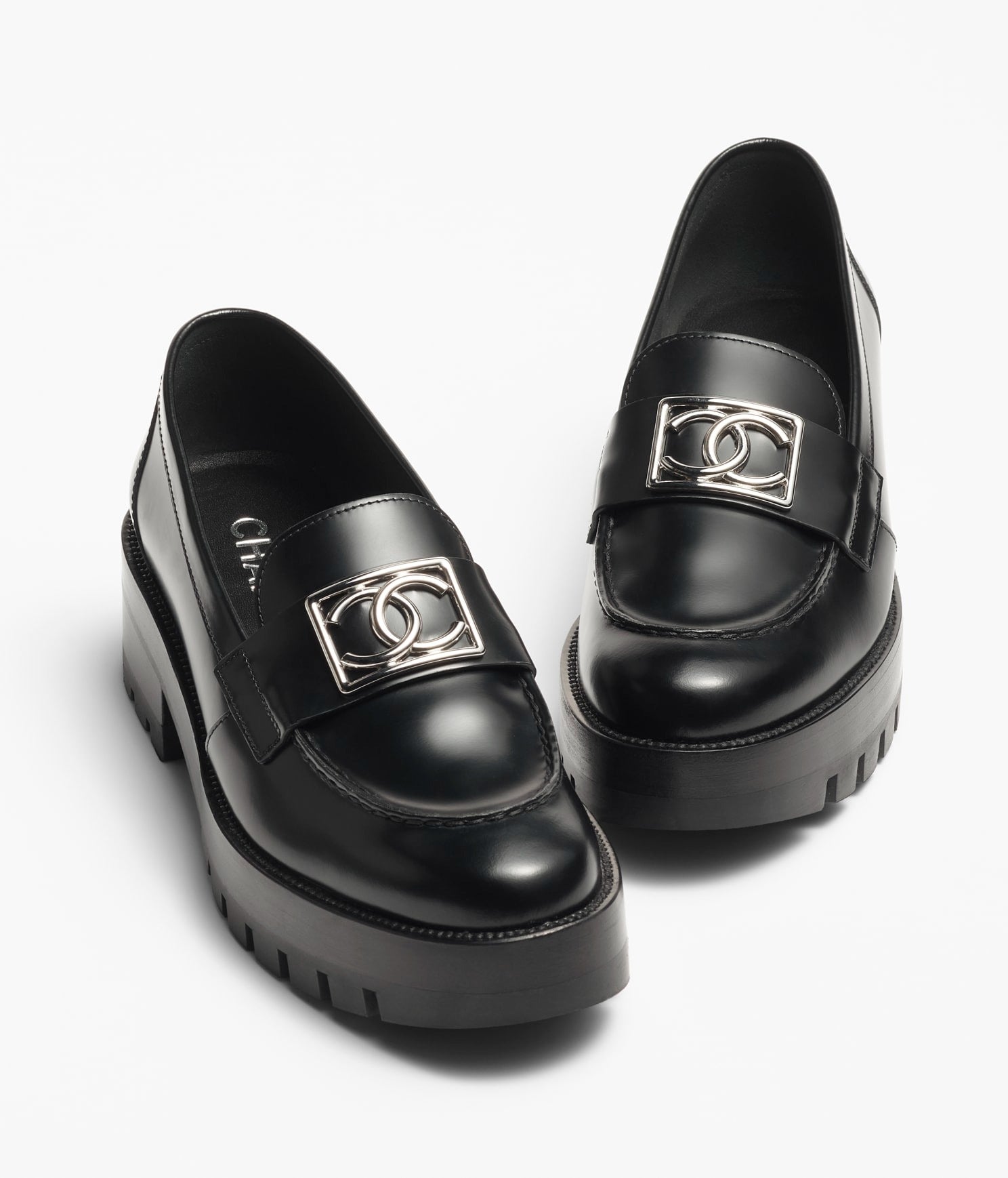 CHANEL MOASINS BLACK CALFSKIN METAL