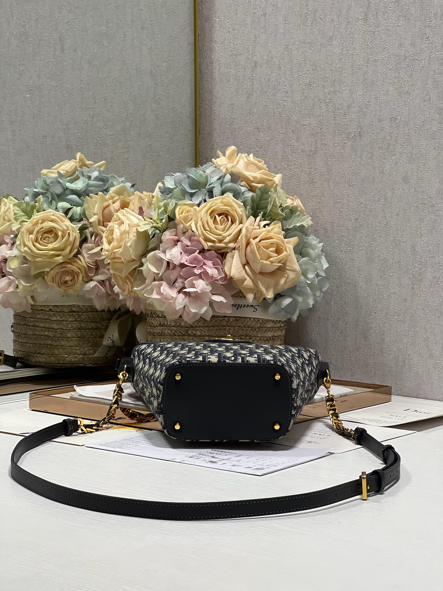 DIOR 30 MONTAIGNE 13 24x24x9.5CM BLUE OBLIQUE EMBROIDERY