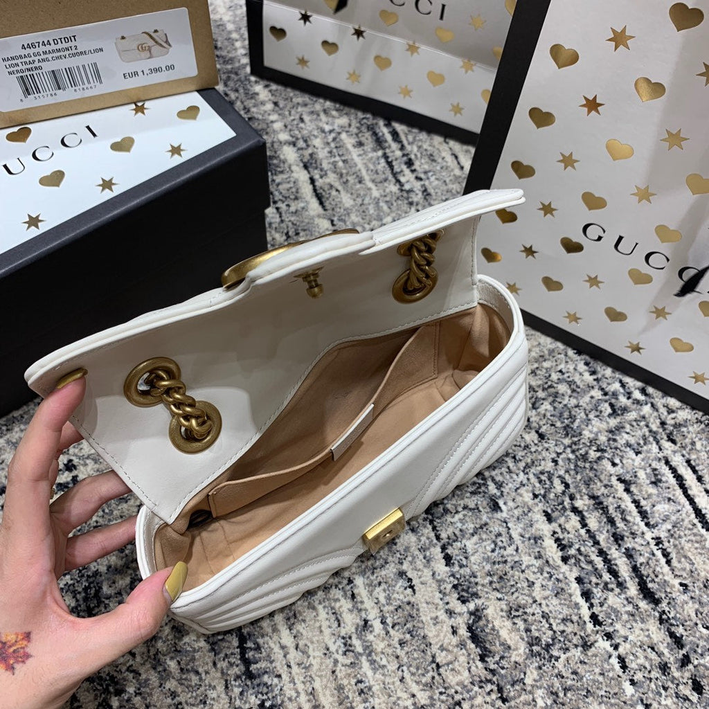 GUCCI Marmont 22cm White Calfskin Gold Hardware