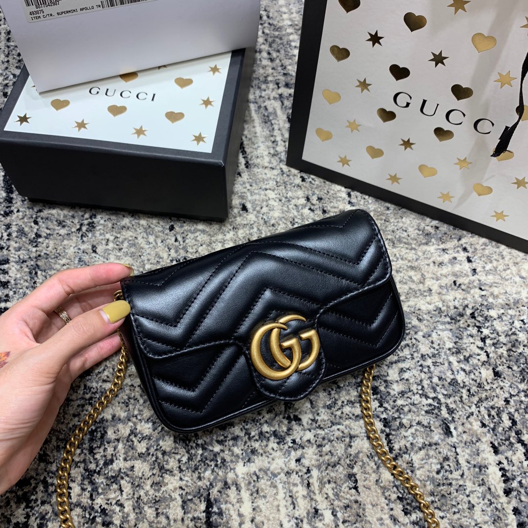 GUCCI Marmont Mini 16.5cm Black Calfskin Gold Hardware