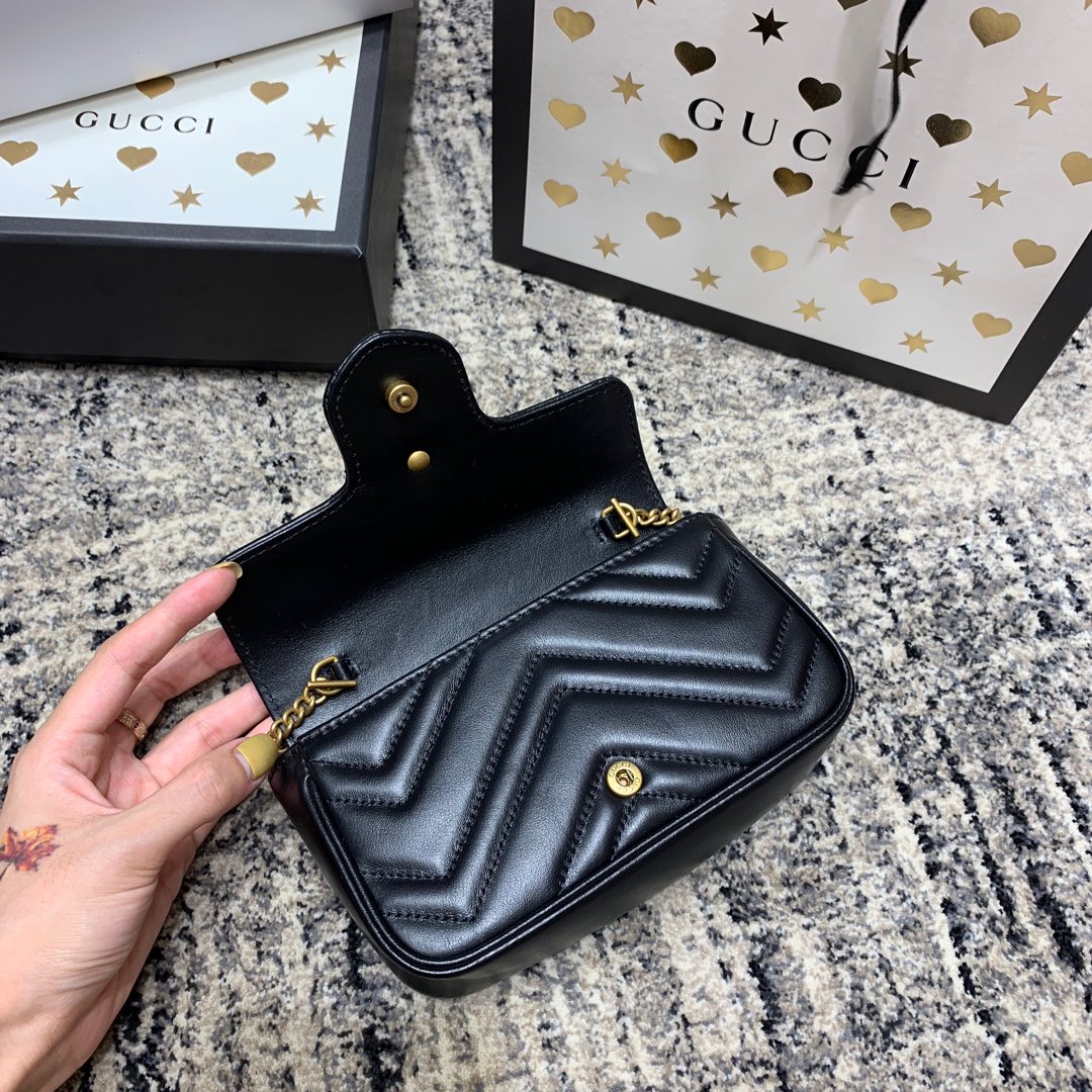 GUCCI Marmont Mini 16.5cm Black Calfskin Gold Hardware