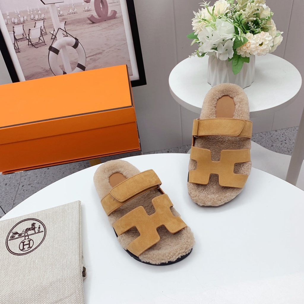 HERMES Chypre Sandal Beige shearling insole Light Brown Velvet leather lining