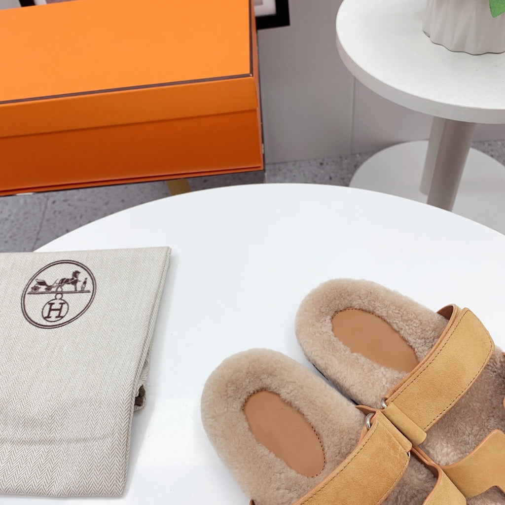 HERMES Chypre Sandal Beige shearling insole Light Brown Velvet leather lining