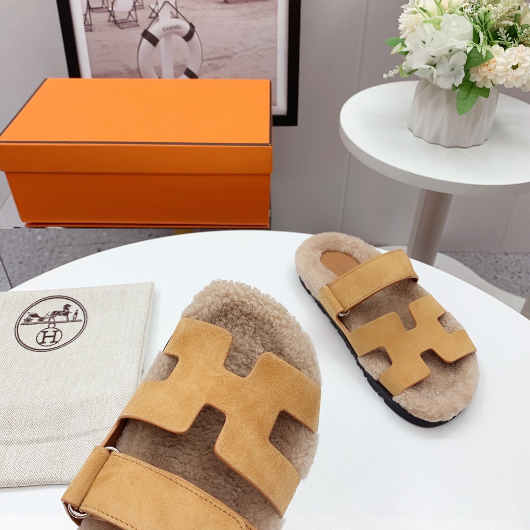 HERMES Chypre Sandal Beige shearling insole Light Brown Velvet leather lining