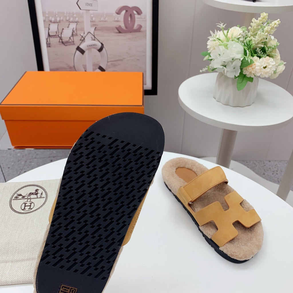 HERMES Chypre Sandal Beige shearling insole Light Brown Velvet leather lining