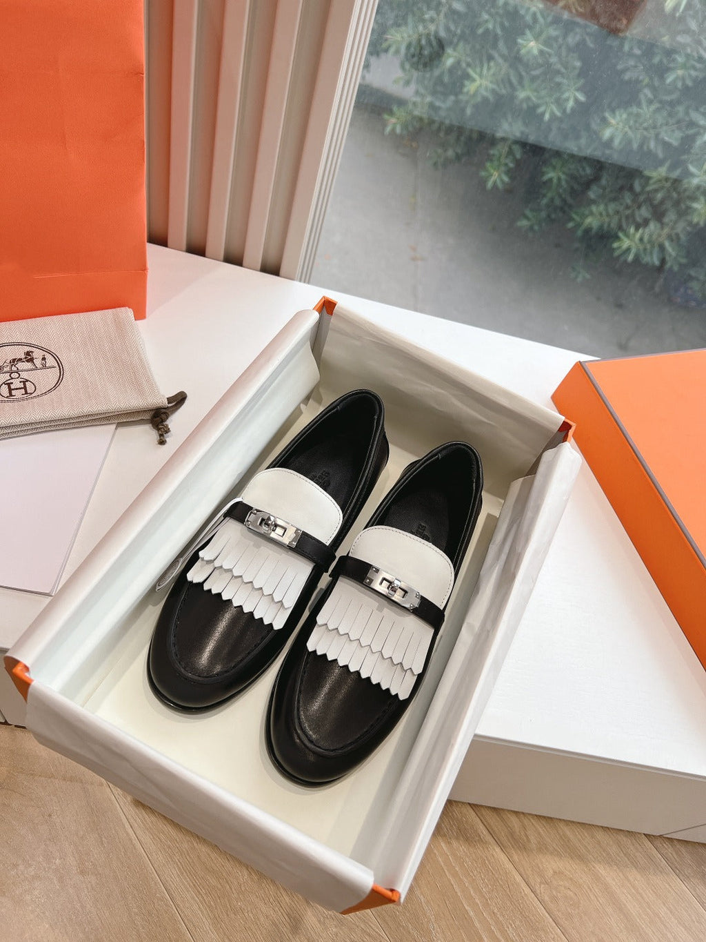 HERMES Destin Loafer Black Goatskin with White Fringe Detail