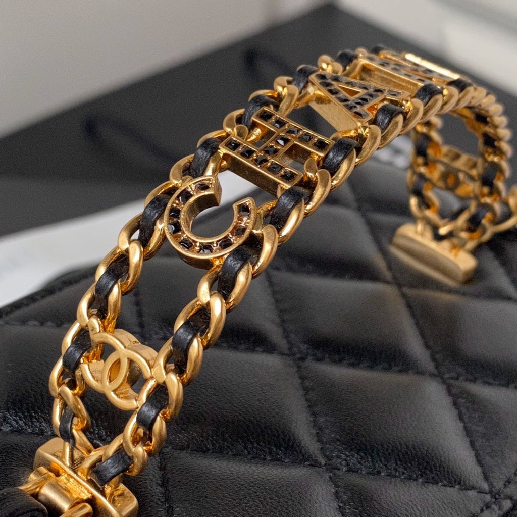 CHANEL Vanity Case 17cm Black Lambskin Gold hardware