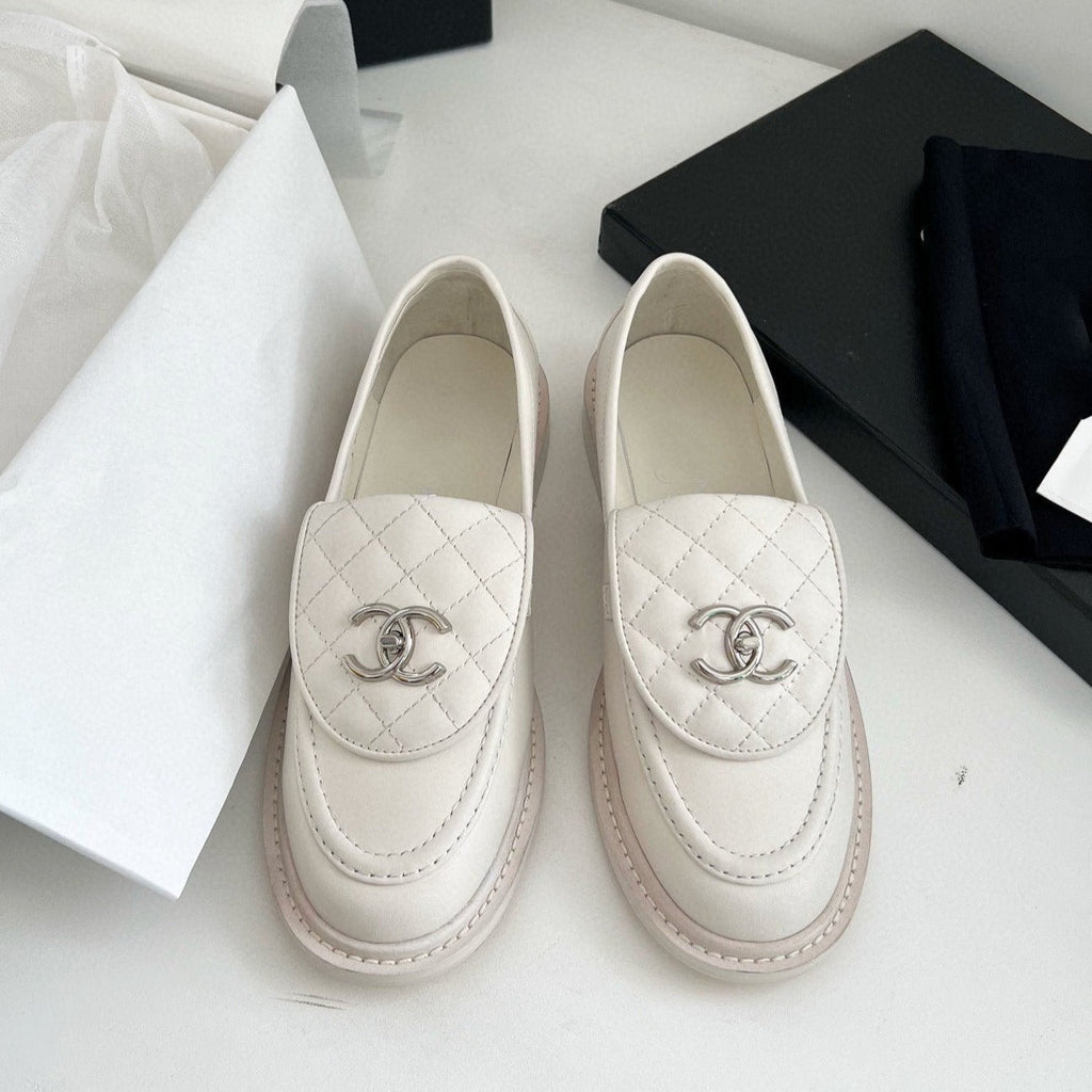 CHANEL Moasins White Quilted Calfskin Silver