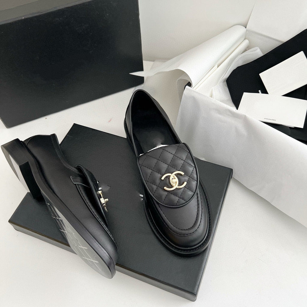 CHANEL Moasins Black Quilted Calfskin Gold